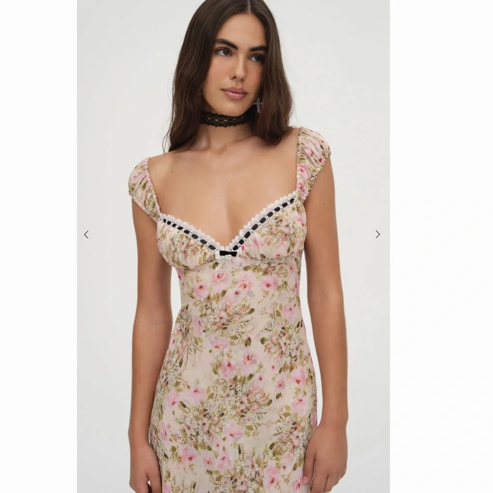 FOR LOVE & LEMONS Emmaline Floral Lace Trim Maxi Dress - Picture 5 of 17